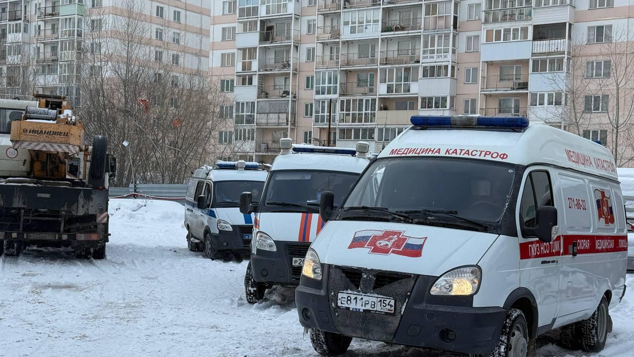 Фото ЧП на стройке. В Новосибирске спасают пострадавших после обрушения плиты. ОНЛАЙН 5 - Сиб.ФМ Фото ЧП на стройке. В Новосибирске спасают пострадавших после обрушения плиты. ОНЛАЙН 5