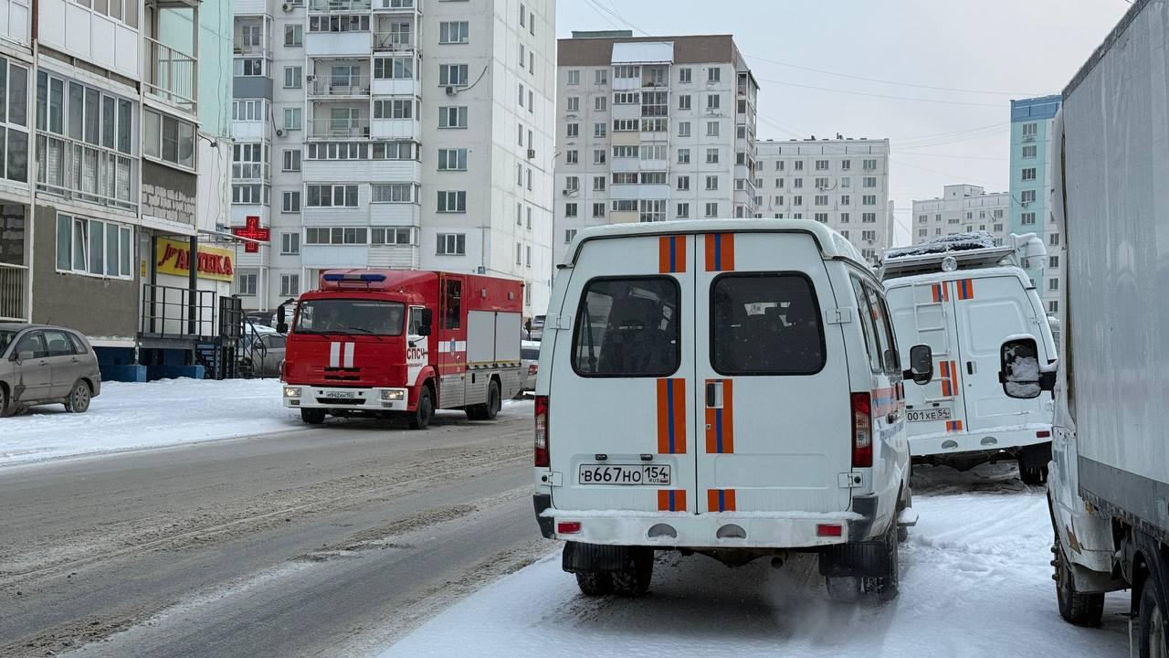 Фото ЧП на стройке. В Новосибирске спасают пострадавших после обрушения плиты. ОНЛАЙН 4 - Сиб.ФМ Фото ЧП на стройке. В Новосибирске спасают пострадавших после обрушения плиты. ОНЛАЙН 4