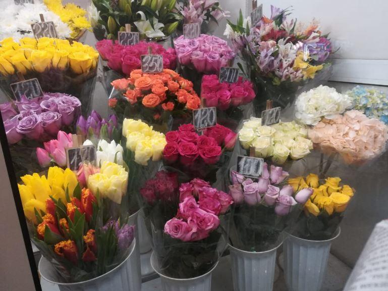 Фото Где купить самые дешёвые цветы в Новосибирске к 8 Марта – обзор цен 8