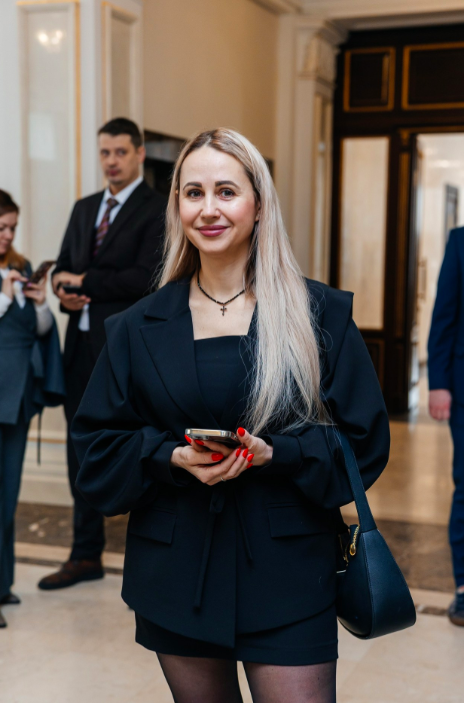 Фото В Новосибирске названы имена победителей бизнес-премии «Звёздная лига»: яркие кадры церемонии награждения 42 - Сиб.ФМ Фото В Новосибирске названы имена победителей бизнес-премии «Звёздная лига»: яркие кадры церемонии награждения 42