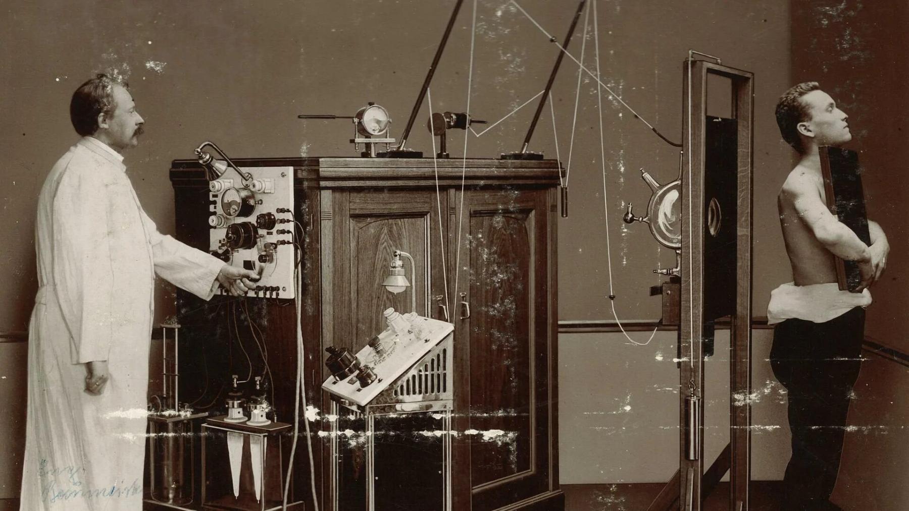 Фото «Фотографии» костей и мобильные кабинеты: опубликованы архивные снимки новосибирского рентгена в СССР 2