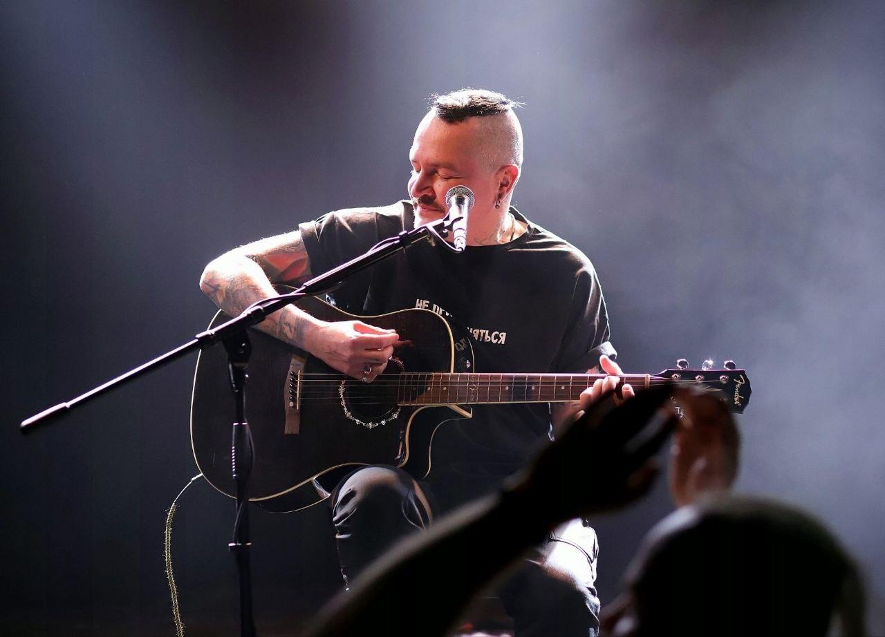 Фото «Вы для нас как родные»: лидер ДМЦ — о создании «народного» клипа и концерте в Новосибирске 4