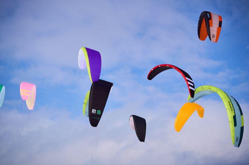 Фото Заезды чемпионата России по сноукайтингу в Новосибирске стартовали на сутки позже из-за сильного ветра 3