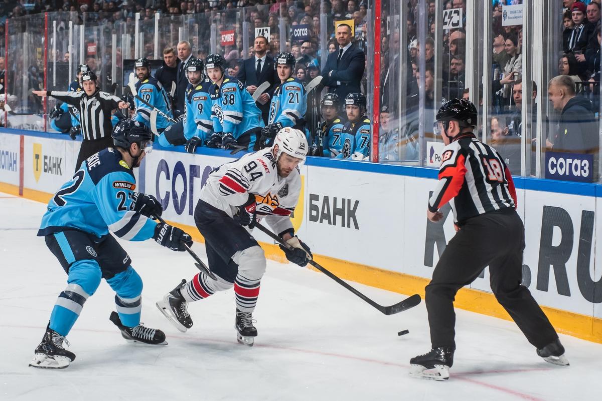 Фото Новосибирская «Сибирь» одержала волевую победу над «Металлургом»: яркие кадры напряжённого матча 9