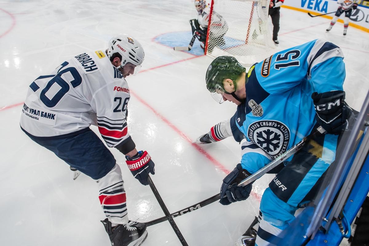 Фото Новосибирская «Сибирь» одержала волевую победу над «Металлургом»: яркие кадры напряжённого матча 27