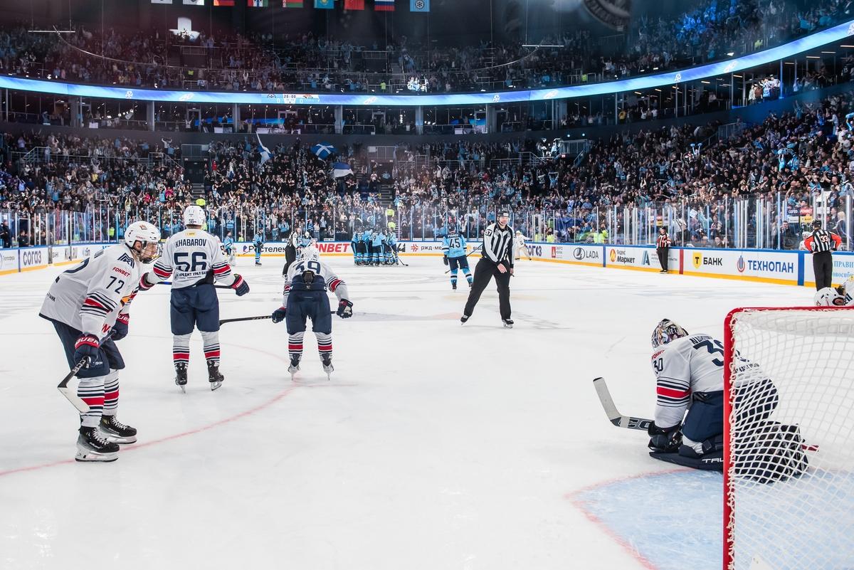 Фото Новосибирская «Сибирь» одержала волевую победу над «Металлургом»: яркие кадры напряжённого матча 31
