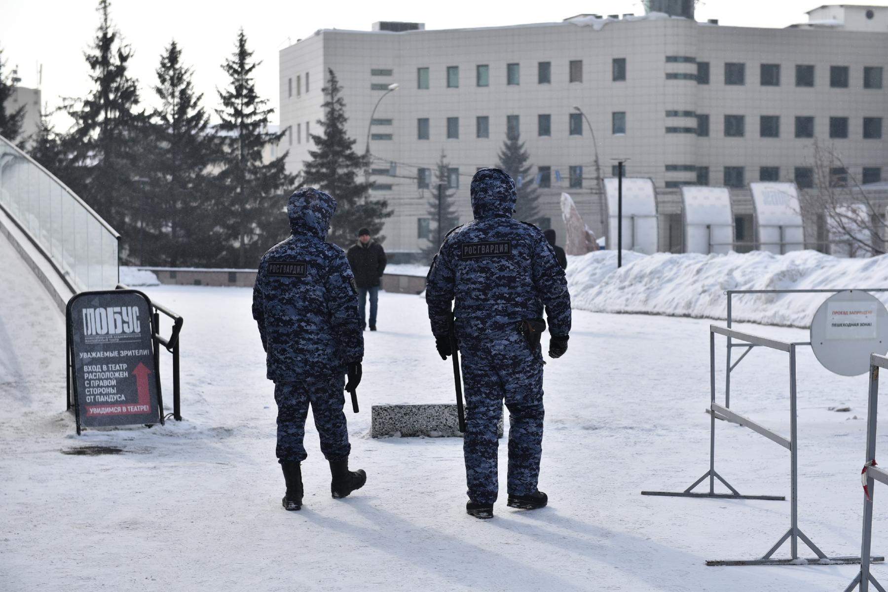 Фото В Новосибирске опубликованы кадры задержания 16 участников митинга против блокировки Telegram 7