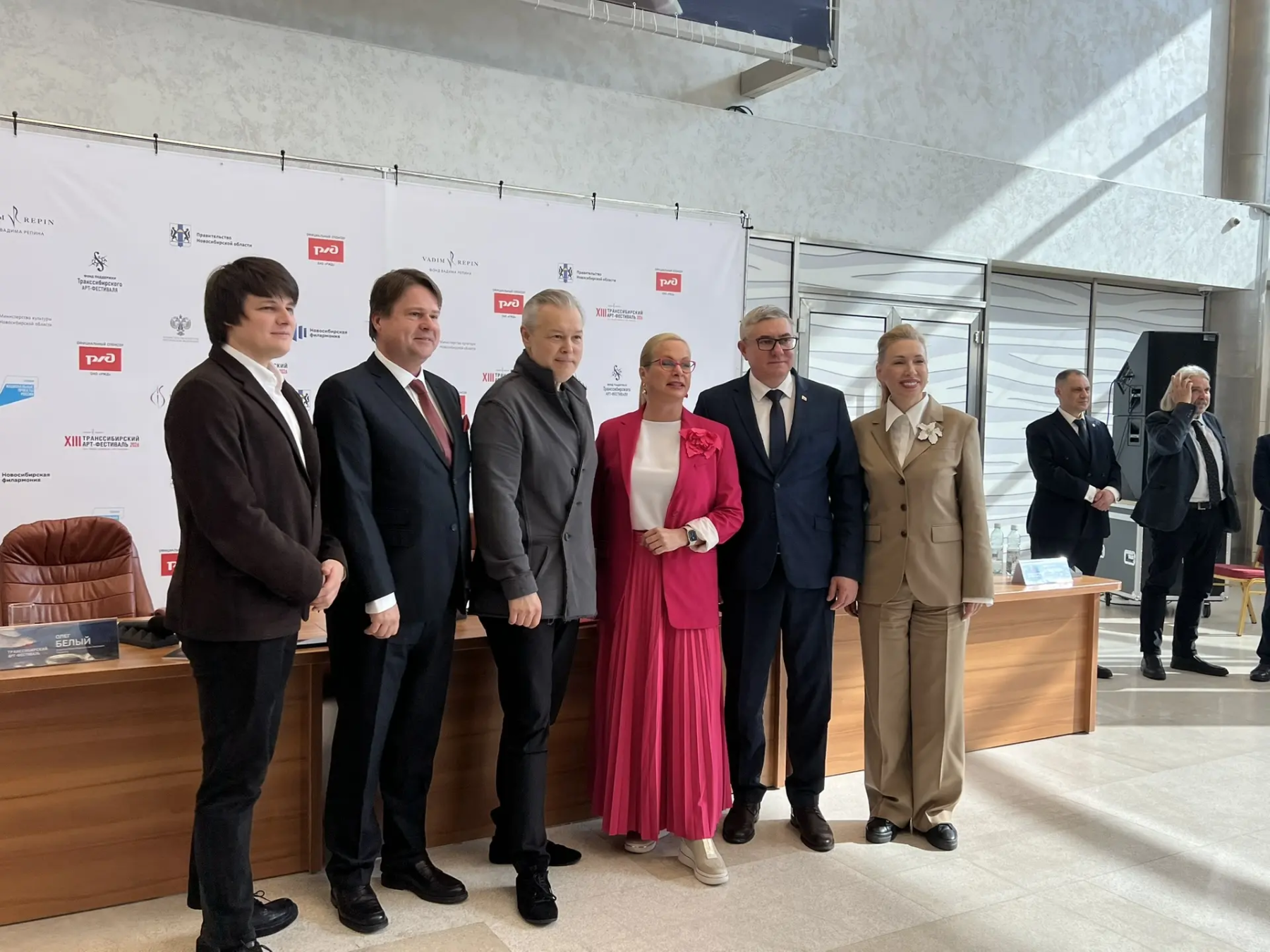 Фото Путин поприветствовал участников XIII Транссибирского Арт-фестиваля в Новосибирске 2