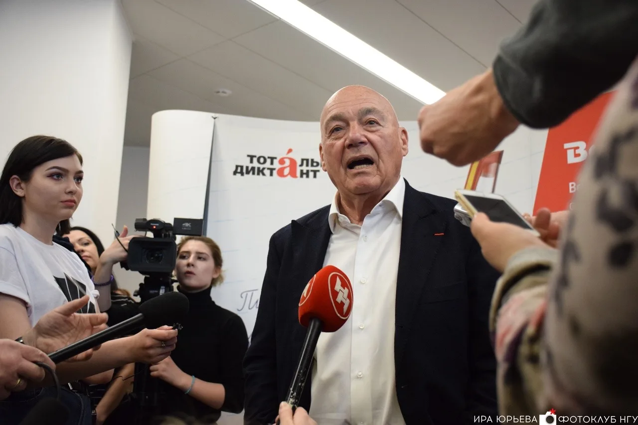 Фото В Новосибирске опубликовали 10 фото Сергея Лазарева и Владимира Познера в их день рождения 10