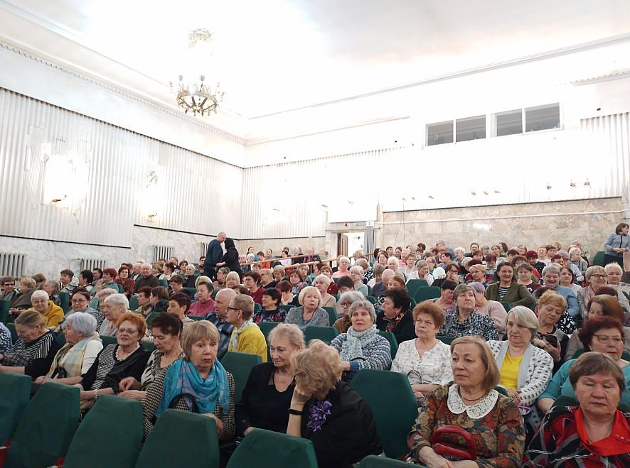 Фото Праздничный концерт для семей участников СВО и волонтеров прошел в Новосибирске 2