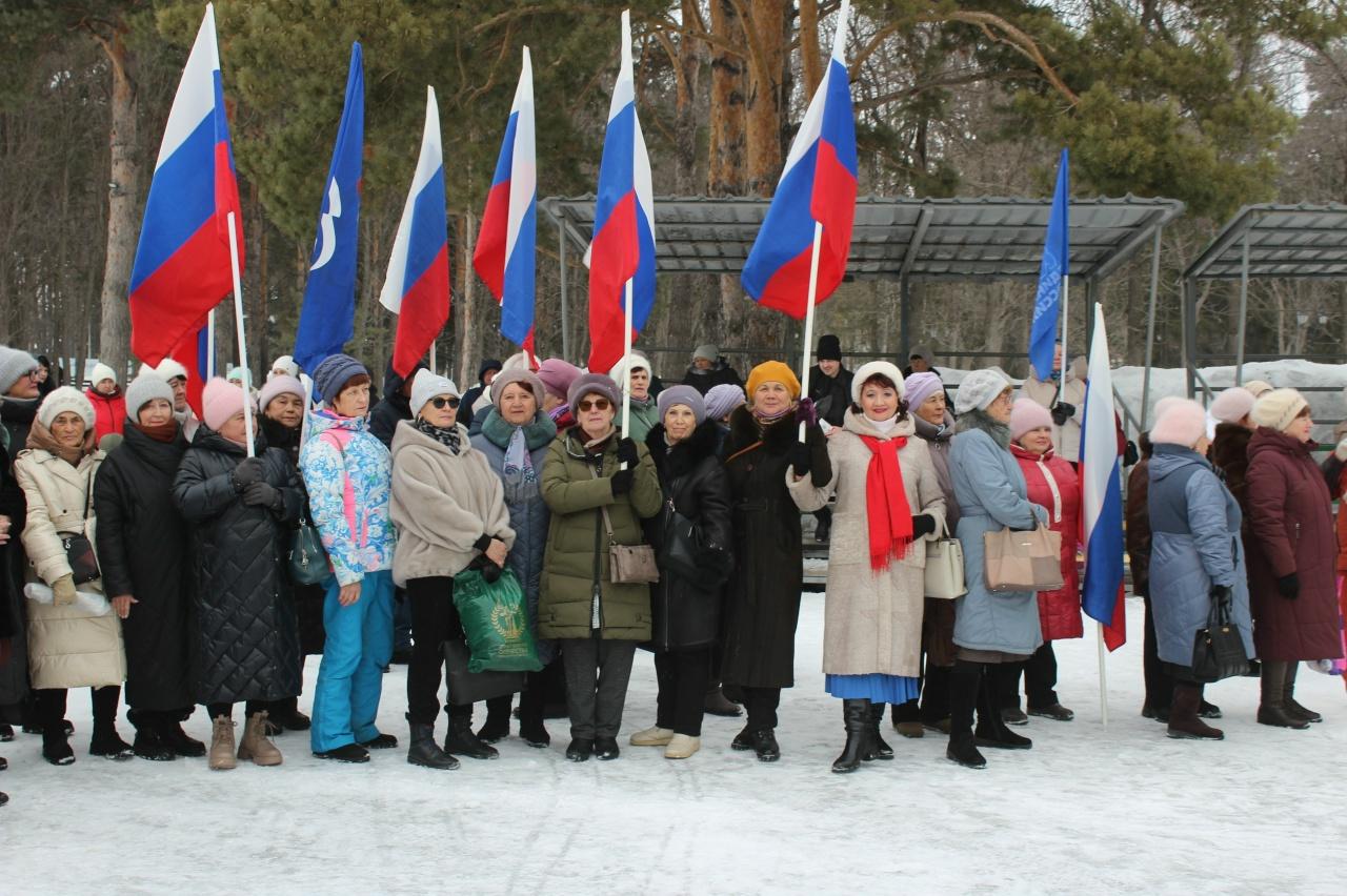 Фото В Искитиме отметили День воссоединения Крыма и Севастополя с Россией 3