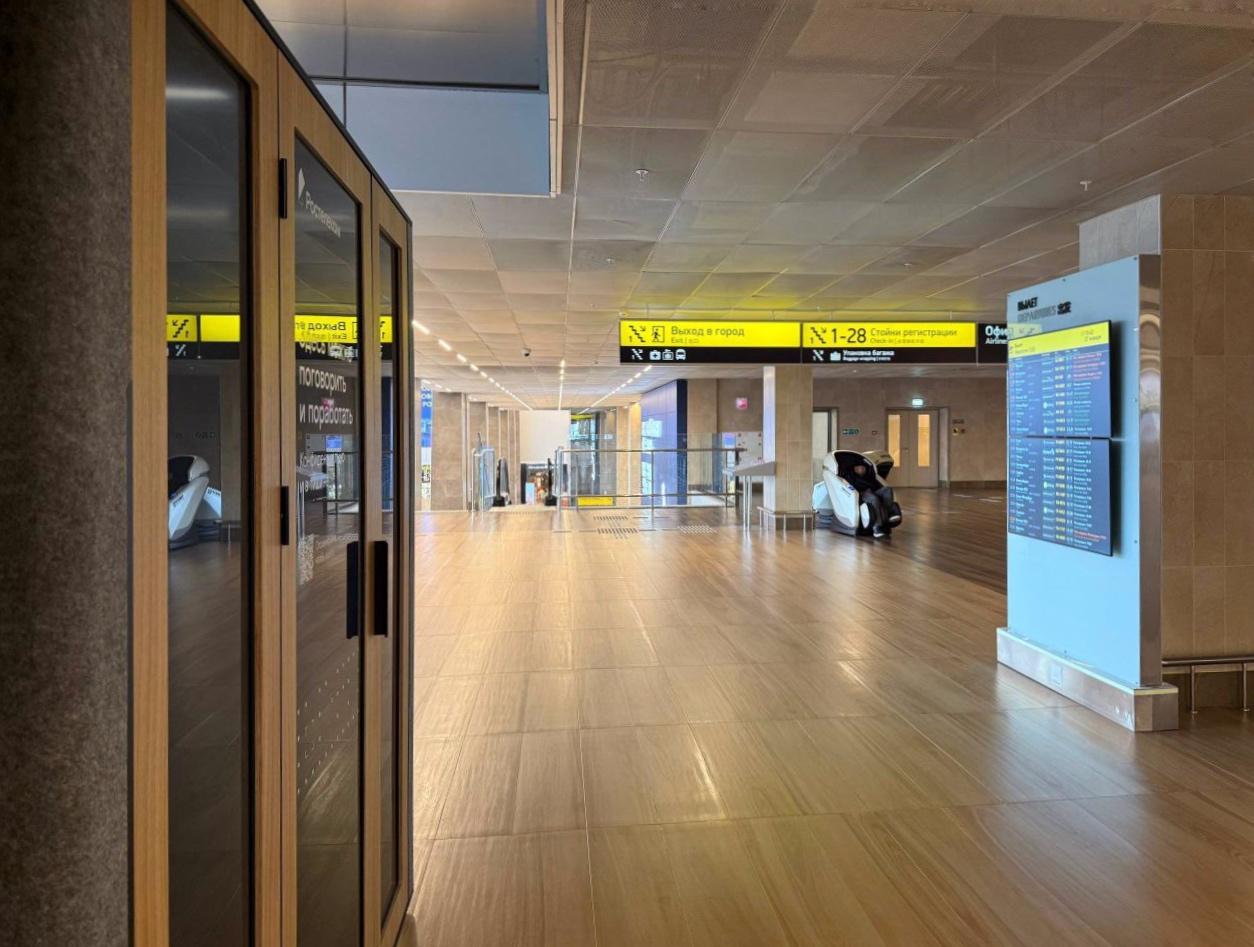 Фото Сервис на борту: аэропорт Красноярск стал первой воздушной гаванью, где была установлена цифровая кабина «Ростелекома» 3