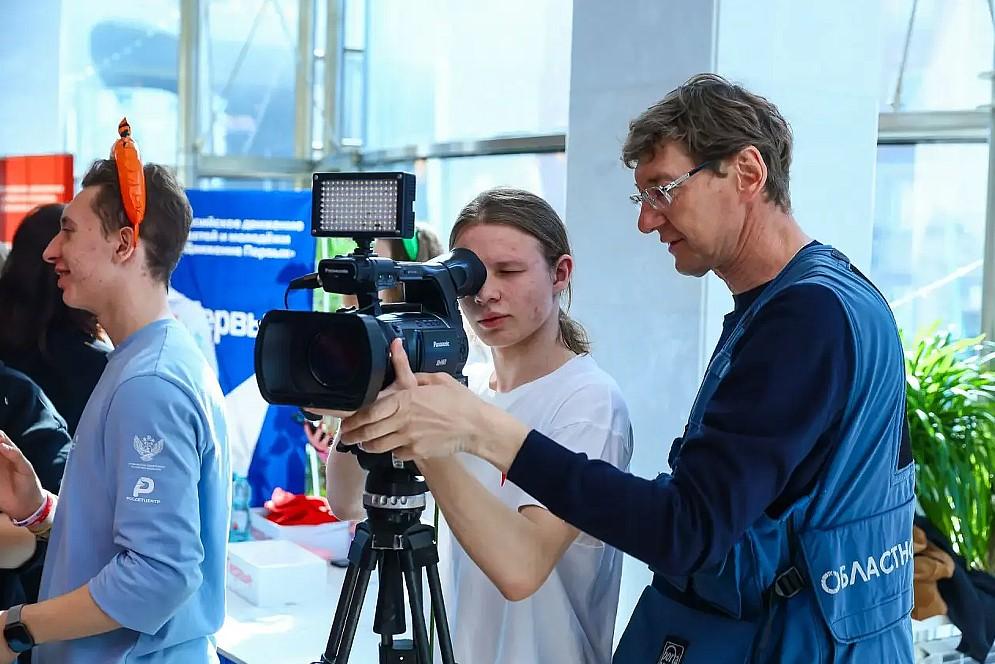 Фото Не просто блогинг, а искусство: как новосибирская молодёжь перезагрузит информационное пространство региона 2