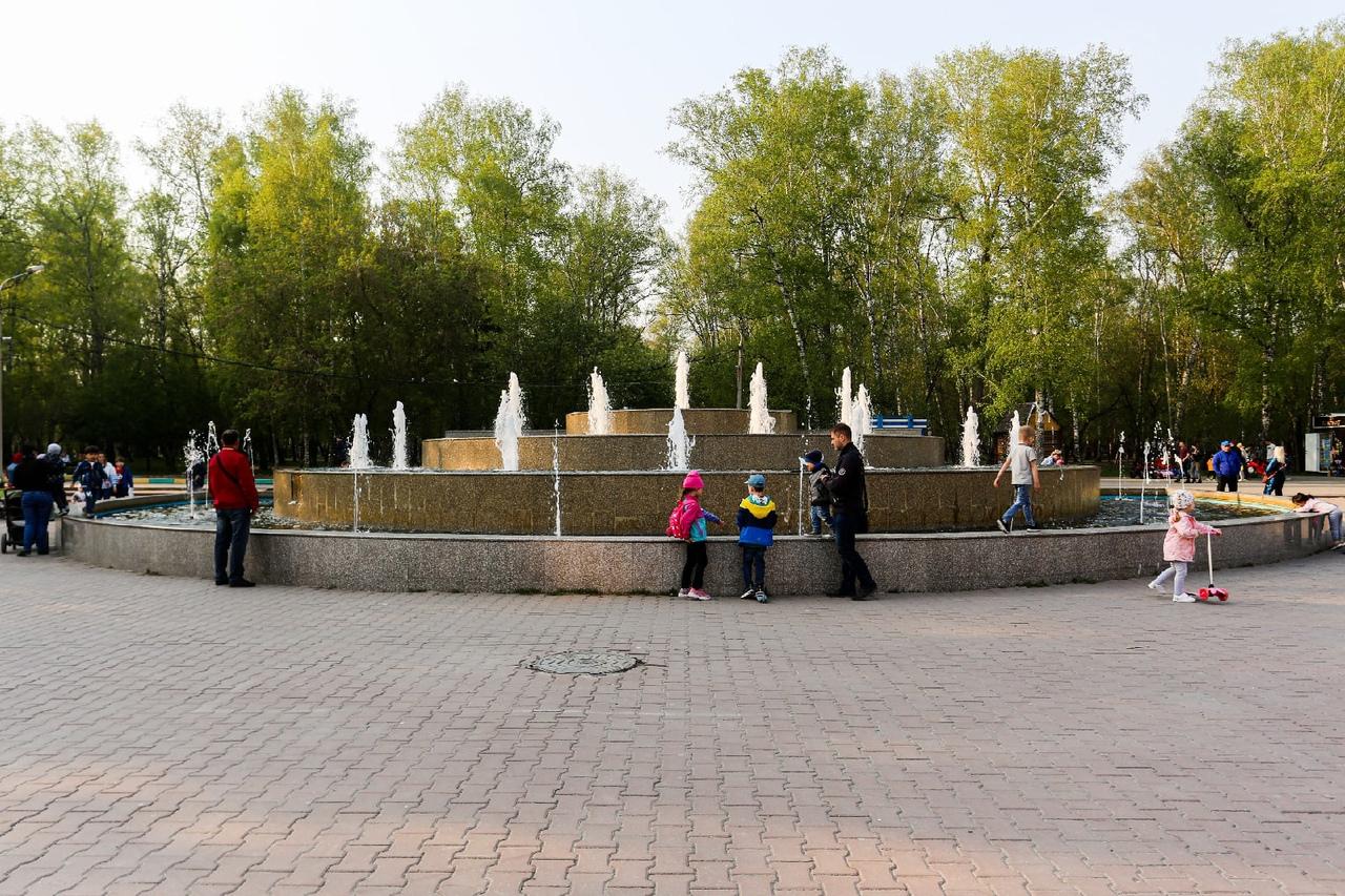 Фото Сезон фонтанов в разгаре в Новосибирске: 10 впечатляющих фото 8