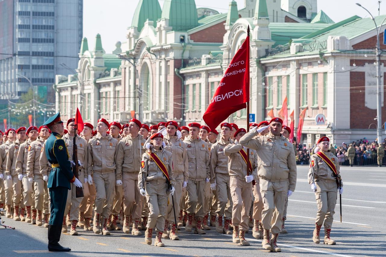 Фото «Этот день мы приближали, как могли»: 20 пронзительных кадров с Парада Победы в Новосибирске 9 Мая 16
