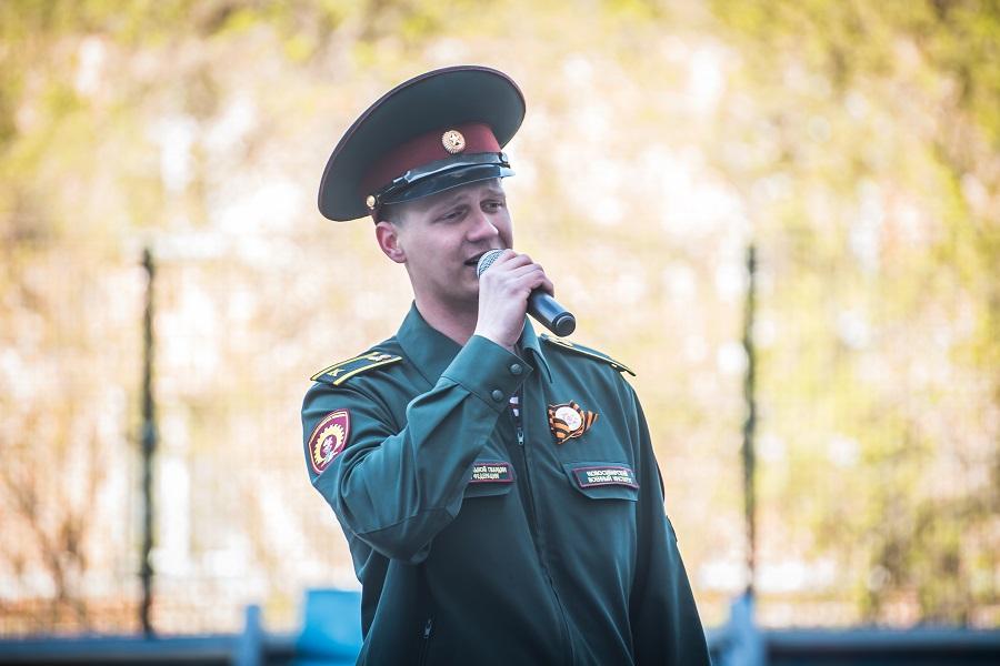 Фото В Новосибирске 9 Мая отметили солдатской кашей и выступлением спецназа 8