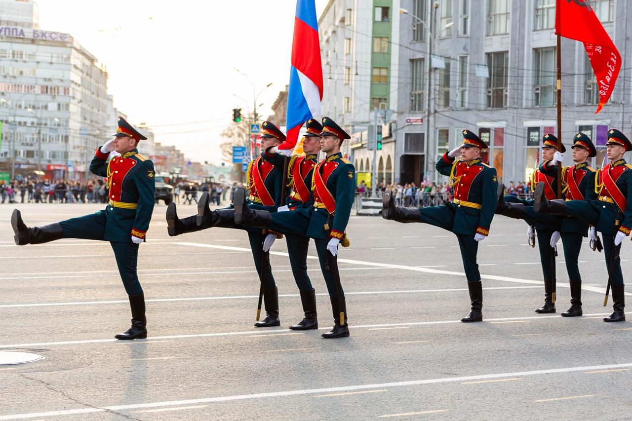 Фото Парад Победы в Новосибирске-2022: репетиция празднования 9 Мая - прямая онлайн трансляция 2