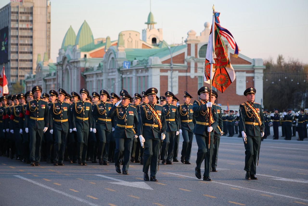 Будет ли военный парад. Парад Победы 2022 в Новосибирске. Репетиция парада Победы 2022 в Новосибирске. Парад 9 мая Новосибирск. Военный парад 9 мая 2022.