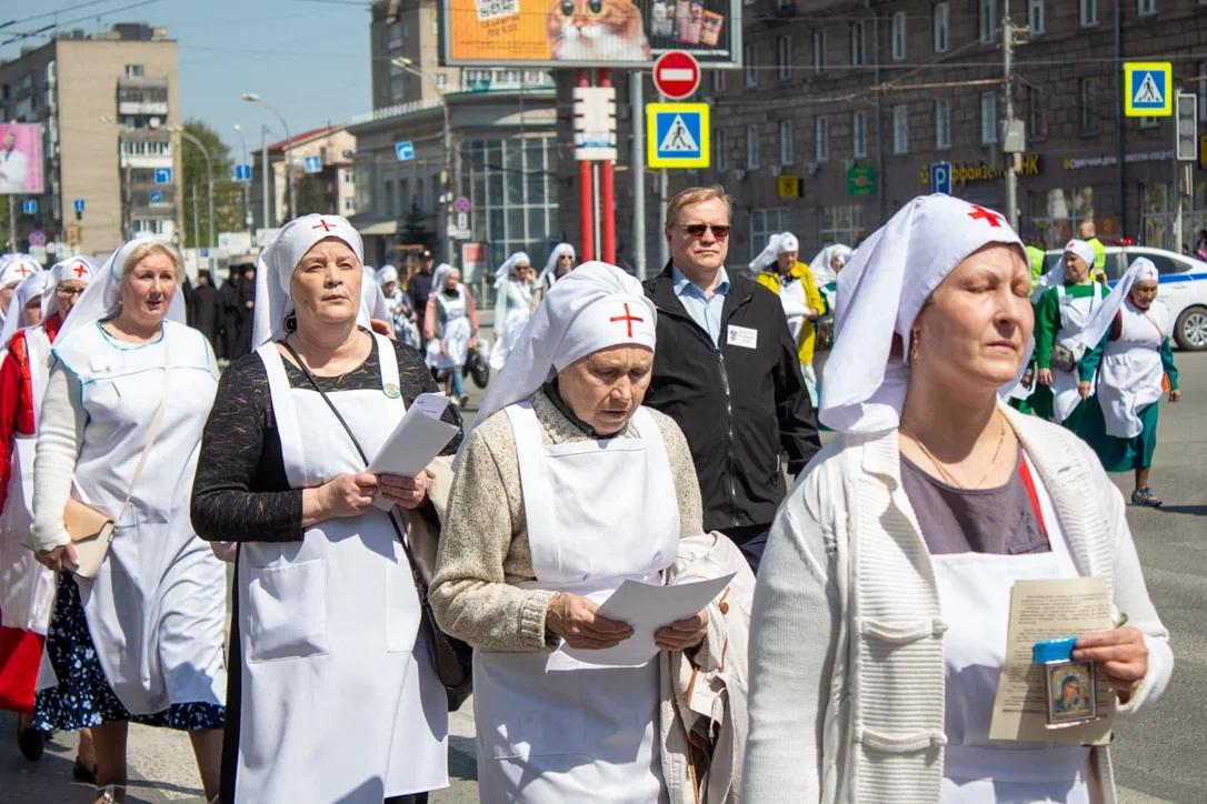 Фото В Новосибирске 21 мая прошел массовый Крестный ход 13