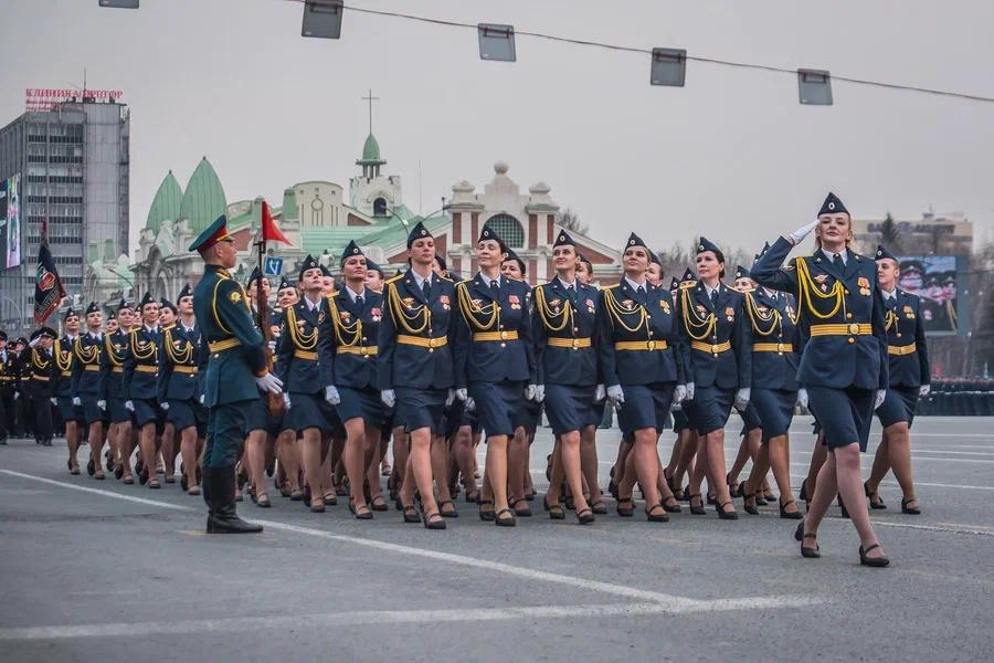 Фото В Новосибирске прошла репетиция Парада Победы к 9 Мая - 20 лучших кадров 16