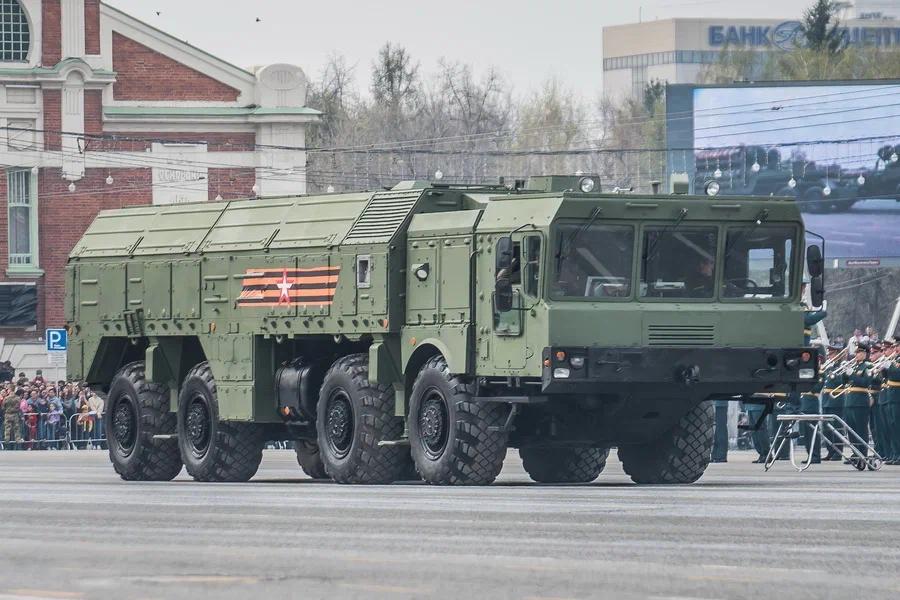 Фото В Новосибирске прошел Парад Победы 9 Мая: 20 лучших кадров 18