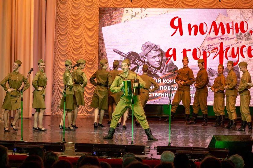 Фото «Я помню, я горжусь!»: в ДК имени Горького прошла выставка военного оружия 2
