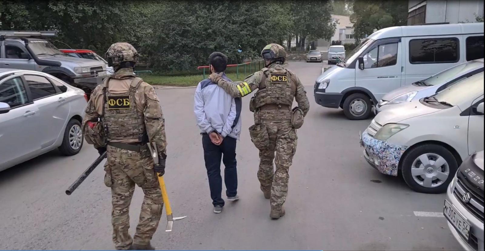 Фото В Новосибирской области сотрудники ФСБ задержали 17 человек из террористических ячеек 2