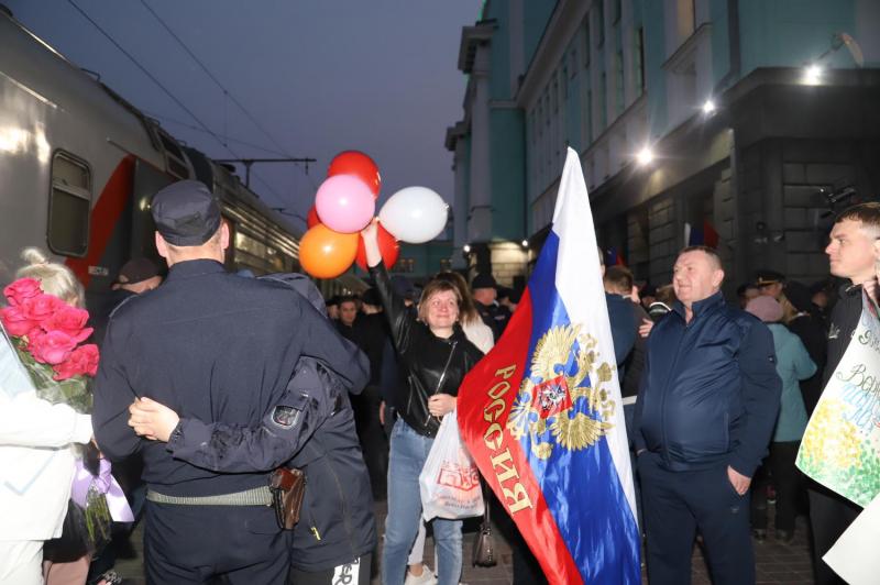 Фото В Новосибирск из Херсонской области вернулся сводный отряд полиции 2
