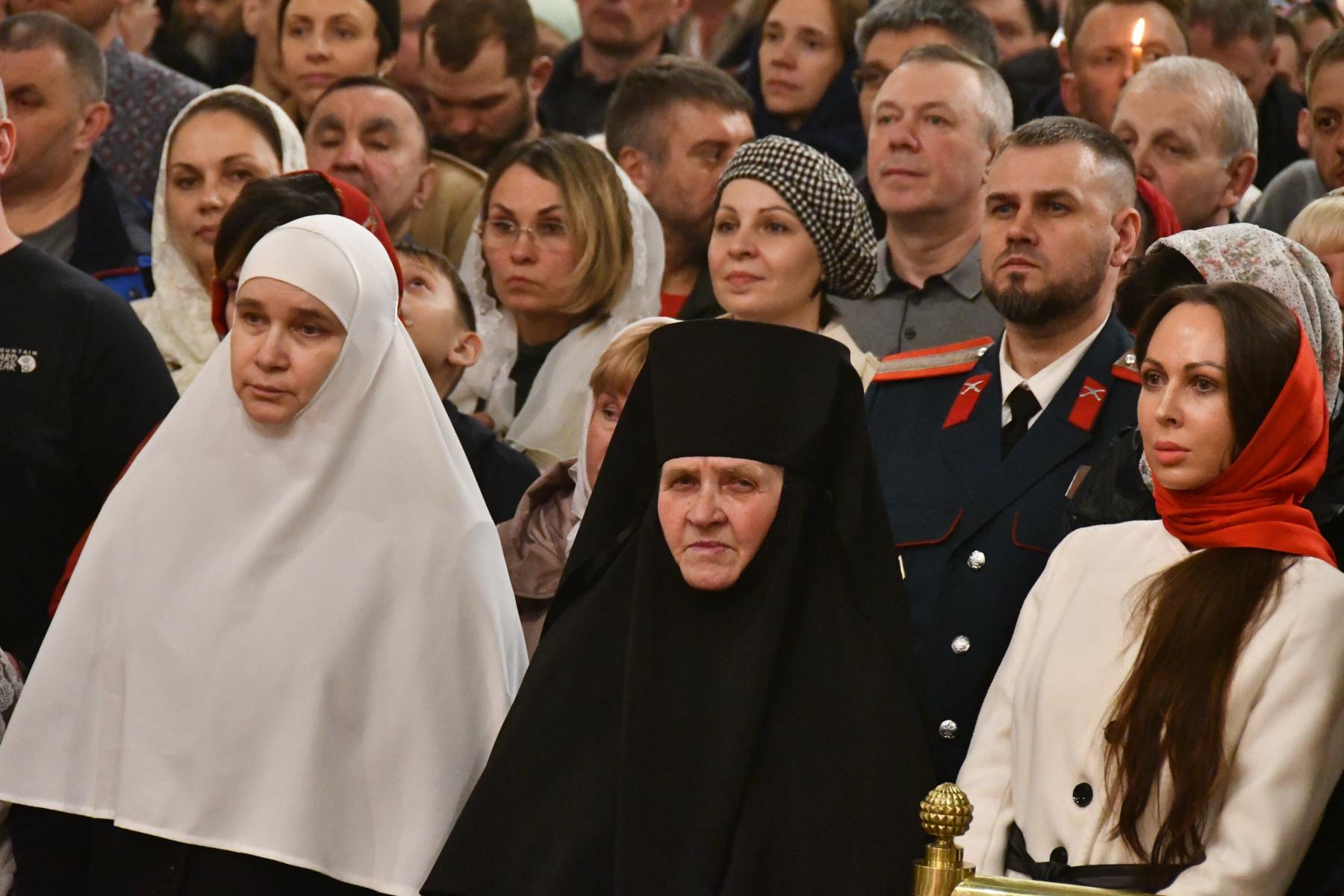 Фото В Новосибирске прошло Пасхальное богослужение.Фоторепортаж 13