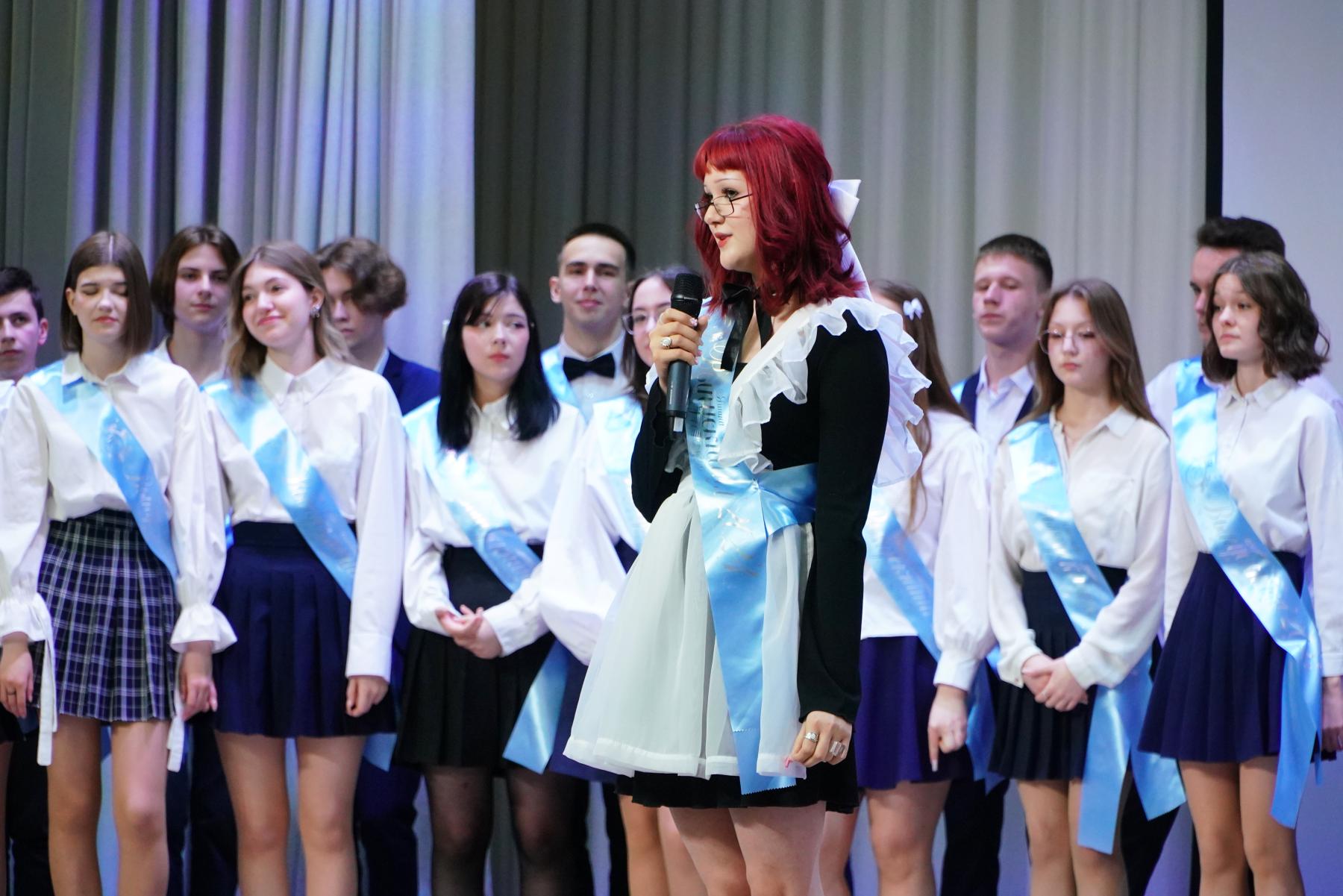 Фото Школьники Новосибирска продолжают отмечать последние звонки 8