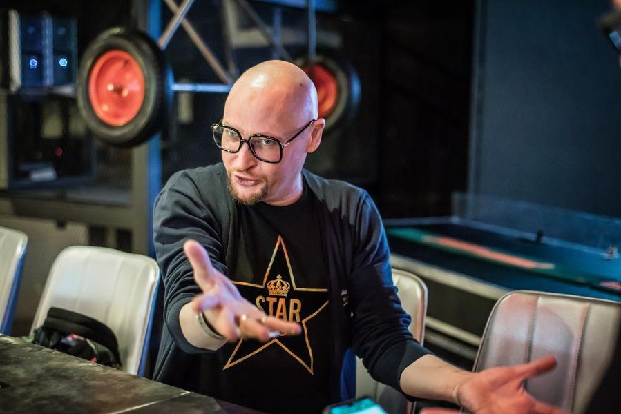 Фото Скандальному певцу из Новосибирска Шуре исполнилось 50 лет. Как парень с Родников стал кумиром 90-х 18 - Сиб.ФМ Фото Скандальному певцу из Новосибирска Шуре исполнилось 50 лет. Как парень с Родников стал кумиром 90-х 18