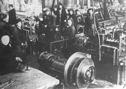 Фото Сюда эвакуировали заводы, театры и детей. Как Новосибирск сохранил культуру России и построил НОВАТ в разгар Великой Отечественной войны 5