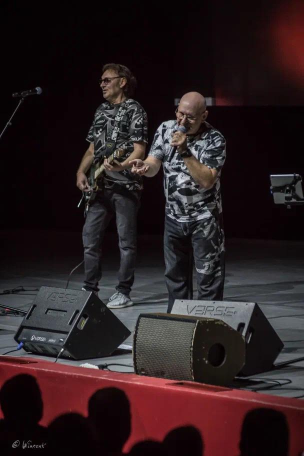 Фото «Вечер шансона» в Новосибирске: на сцену вышли «Воровайки», Мафик и «БумеR». ФОТОРЕПОРТАЖ 9