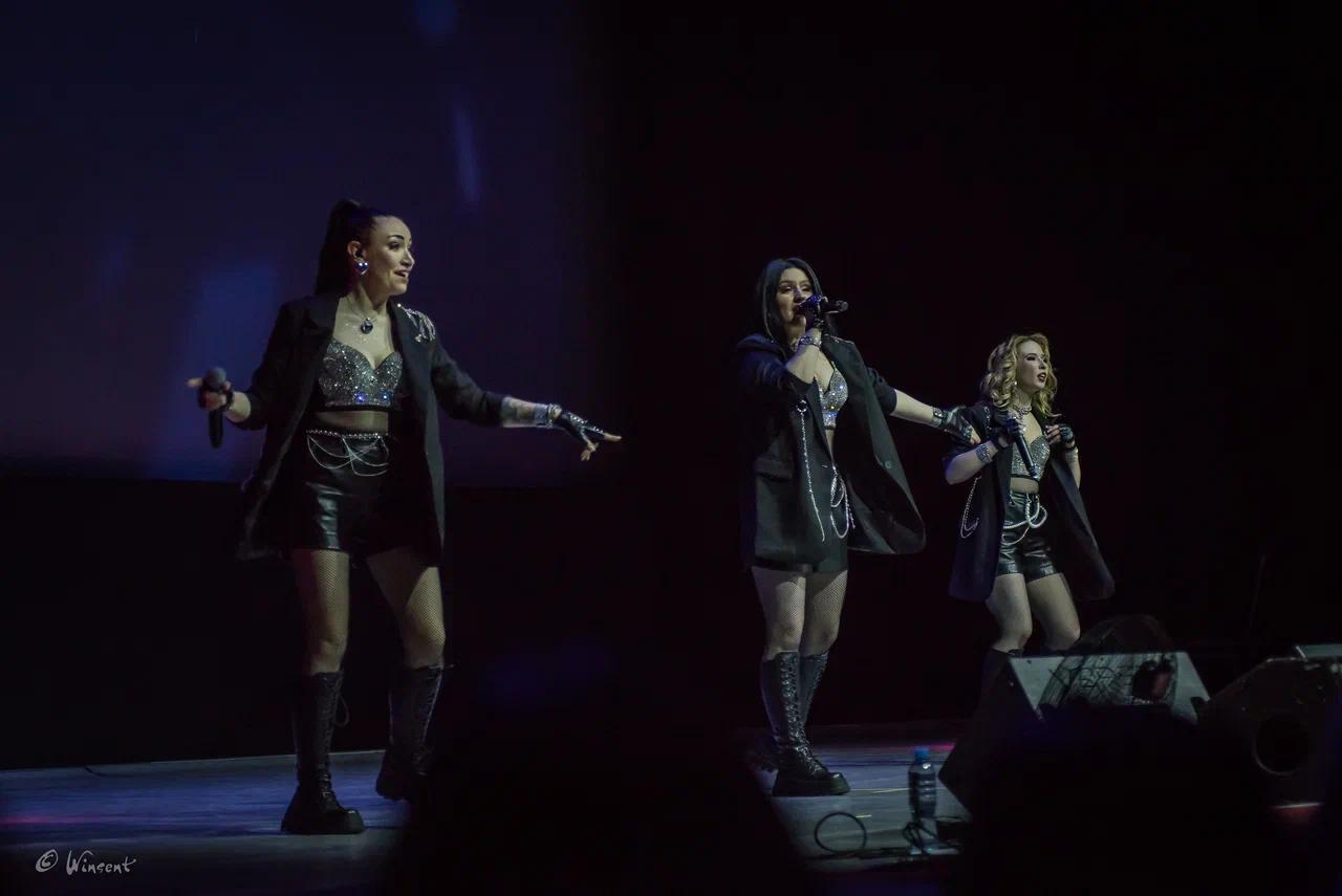 Фото «Вечер шансона» в Новосибирске: на сцену вышли «Воровайки», Мафик и «БумеR». ФОТОРЕПОРТАЖ 21