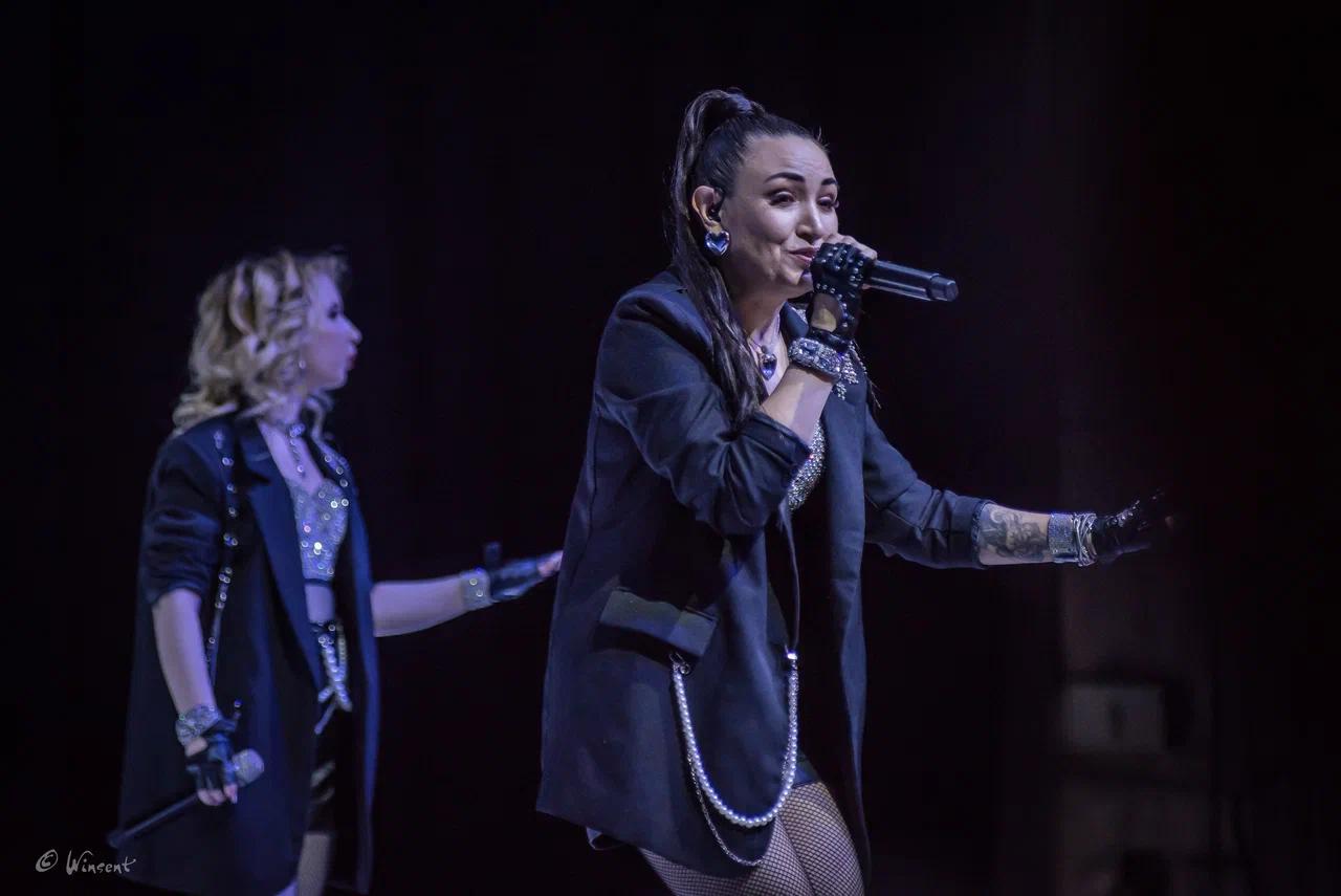 Фото «Вечер шансона» в Новосибирске: на сцену вышли «Воровайки», Мафик и «БумеR». ФОТОРЕПОРТАЖ 28