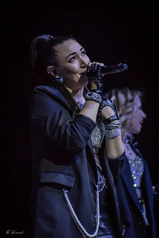 Фото «Вечер шансона» в Новосибирске: на сцену вышли «Воровайки», Мафик и «БумеR». ФОТОРЕПОРТАЖ 29