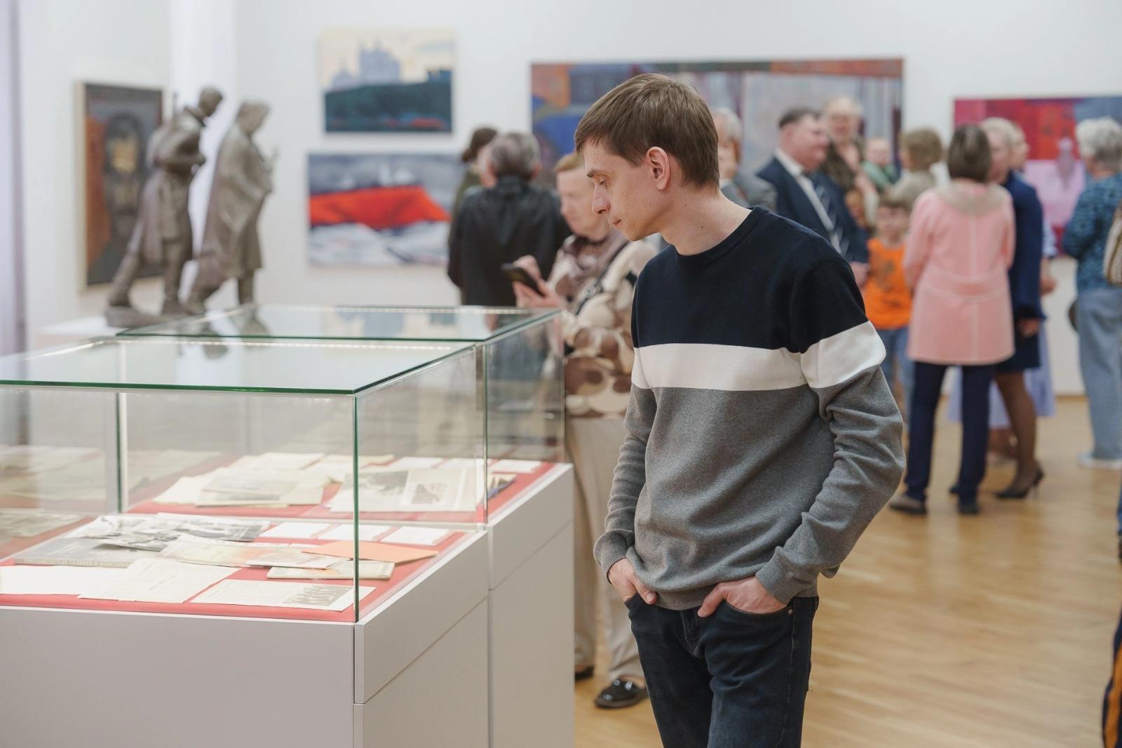 Фото Выставка Новосибирского художественного музея посвящена Победителям 3 - Сиб.ФМ Фото Выставка Новосибирского художественного музея посвящена Победителям 3
