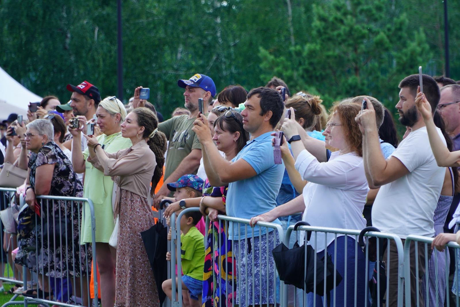 Фото 1 июня в парке «Арена» в Новосибирске пройдет Фестиваль Движения Первых и концерт BLIZKEY 4 - Сиб.ФМ Фото 1 июня в парке «Арена» в Новосибирске пройдет Фестиваль Движения Первых и концерт BLIZKEY 4