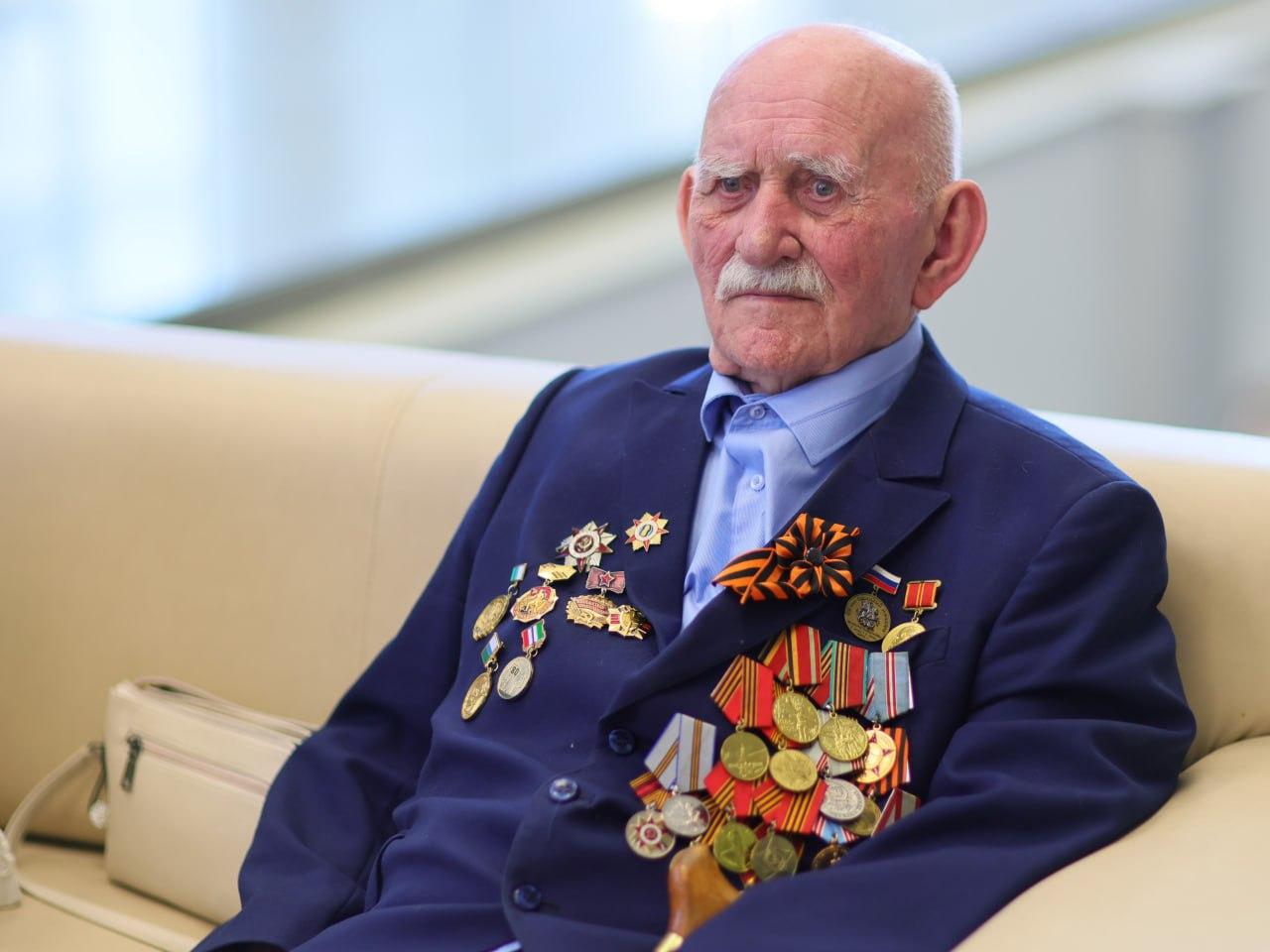 Фото Танцы надежды и памяти: новосибирцы станцевали вальс и «Рио-Риту» на «Балу Победы» 2 - Сиб.ФМ Фото Танцы надежды и памяти: новосибирцы станцевали вальс и «Рио-Риту» на «Балу Победы» 2