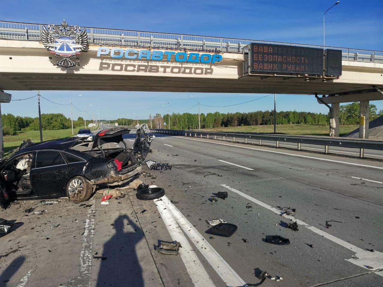 Фото Появились кадры жуткого смертельного ДТП в Коченевском районе Новосибирской области 4 - Сиб.ФМ Фото Появились кадры жуткого смертельного ДТП в Коченевском районе Новосибирской области 4