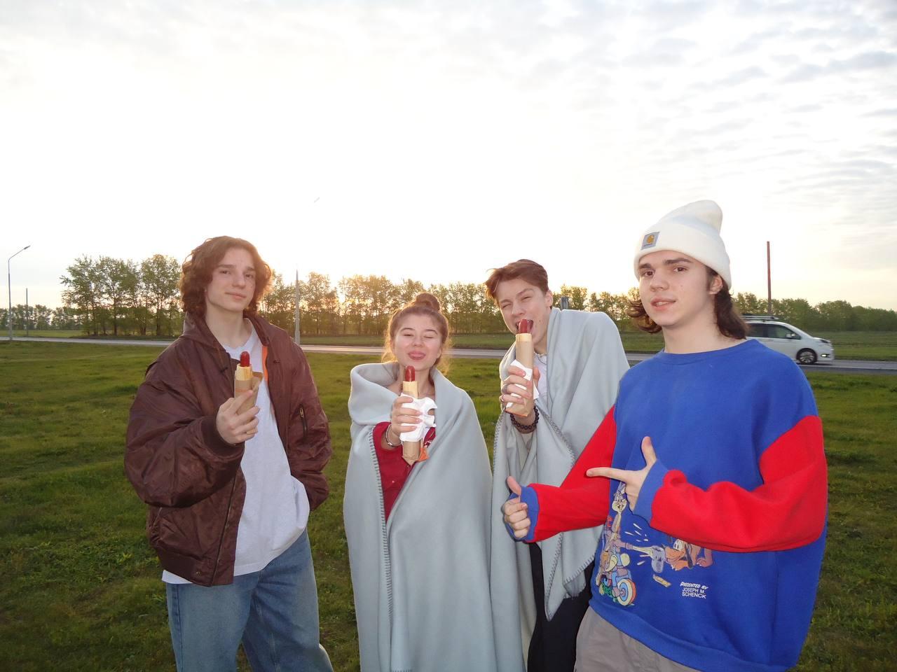 Фото Опубликованы кадры ДТП на сибирской трассе с блогером Миланой Хаметовой 3 - Сиб.ФМ Фото Опубликованы кадры ДТП на сибирской трассе с блогером Миланой Хаметовой 3