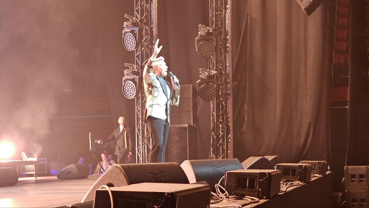 Фото «Ну-ка, все вместе!» с Басковым и Лазаревым: звезды проводят концерт в Новосибирске. ОНЛАЙН 17 - Сиб.ФМ Фото «Ну-ка, все вместе!» с Басковым и Лазаревым: звезды проводят концерт в Новосибирске. ОНЛАЙН 17