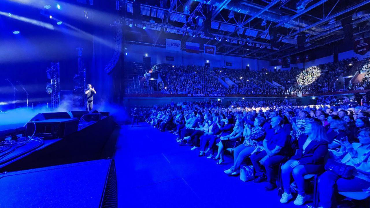 Фото «Ну-ка, все вместе!» с Басковым и Лазаревым: звезды проводят концерт в Новосибирске. ОНЛАЙН 8 - Сиб.ФМ Фото «Ну-ка, все вместе!» с Басковым и Лазаревым: звезды проводят концерт в Новосибирске. ОНЛАЙН 8