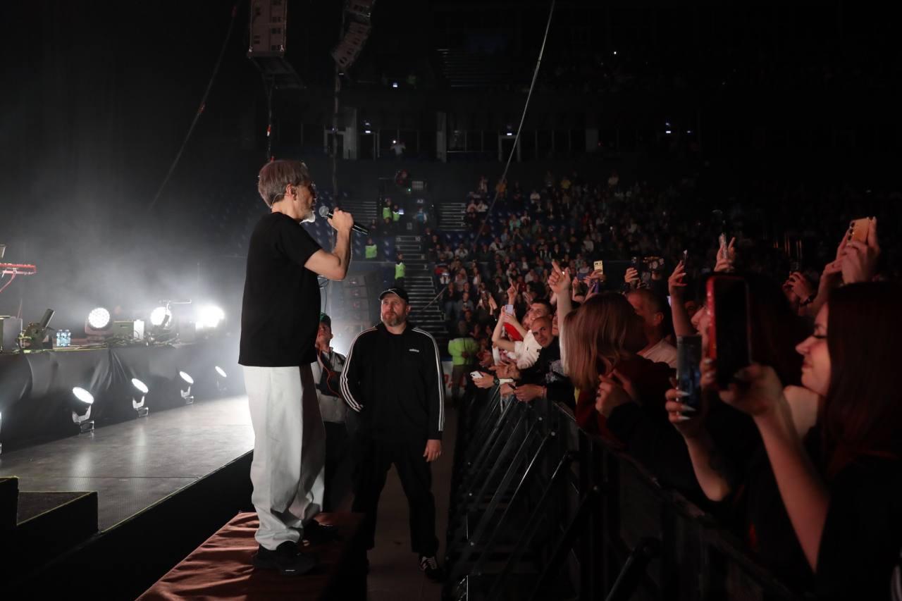 Фото Опубликованы кадры с концерта группы «Ленинград» в Новосибирске 8