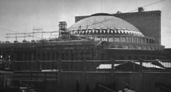 Фото Сюда эвакуировали заводы, театры и детей. Как Новосибирск сохранил культуру России и построил НОВАТ в разгар Великой Отечественной войны 12