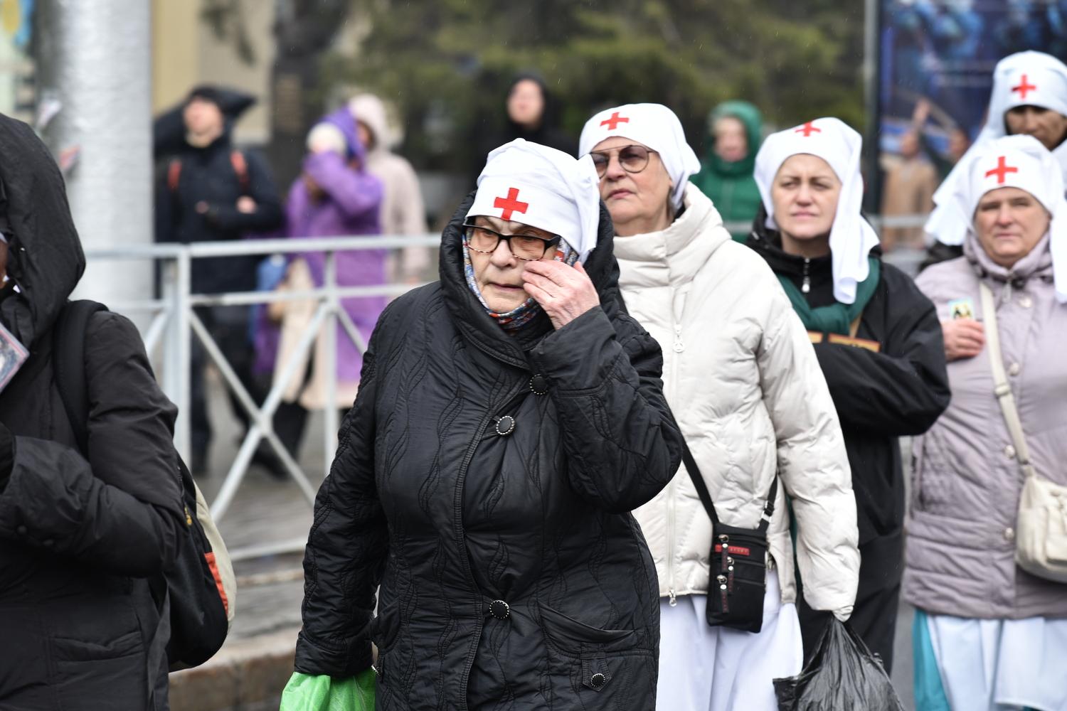 Фото В Новосибирске прошёл крестный ход в День славянской письменности и культуры: 30 кадров вдохновляющего события 12
