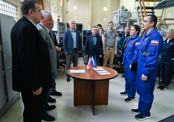 Фото Космонавт из Новосибирска Анна Кикина отлично сдала экзамен перед полетом на МКС-75 — опубликованы фото 3
