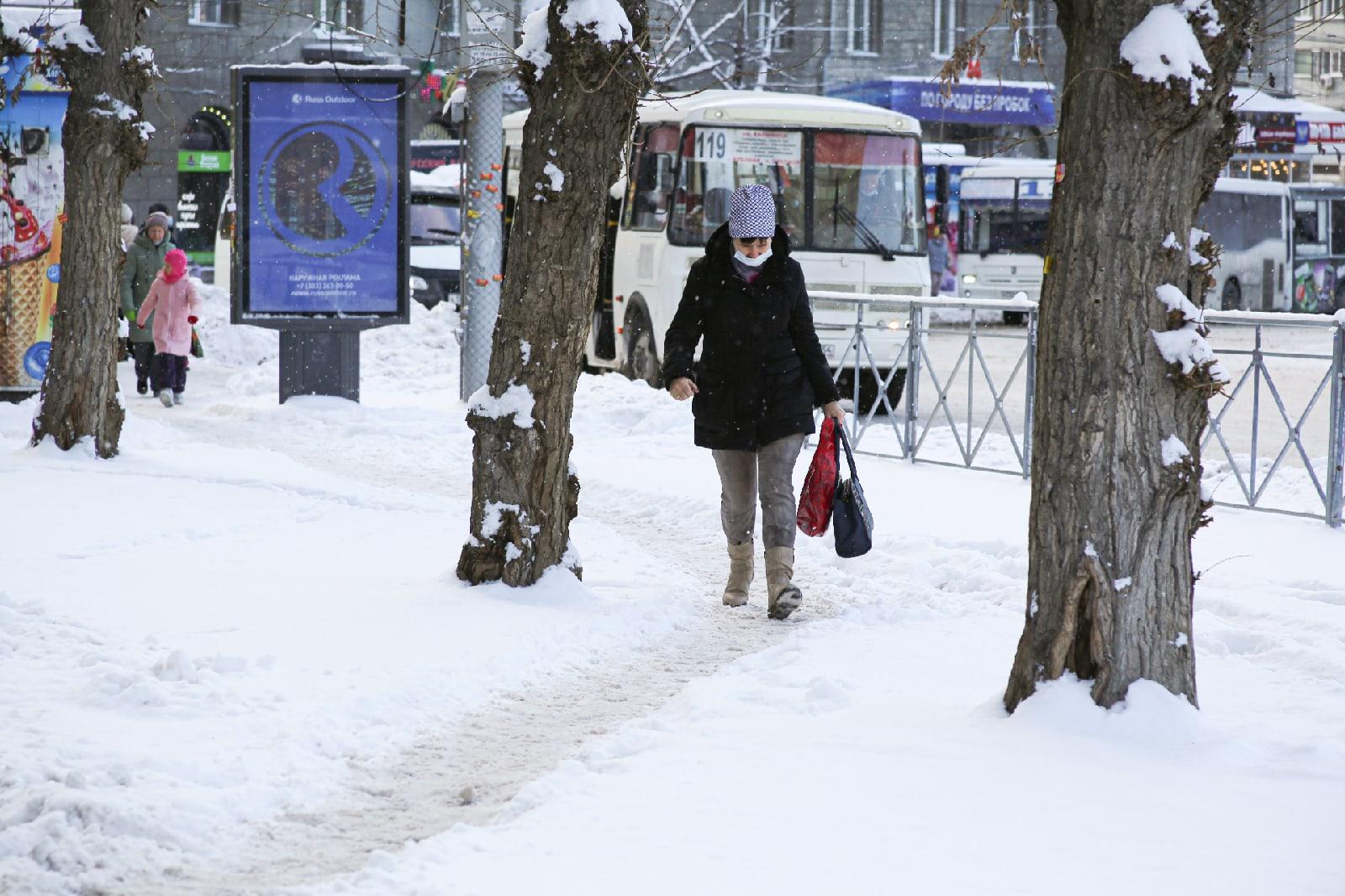 Зимой Мороз  в Уссурийске. Новосибирск в зимние Морозы. Сибмороз.