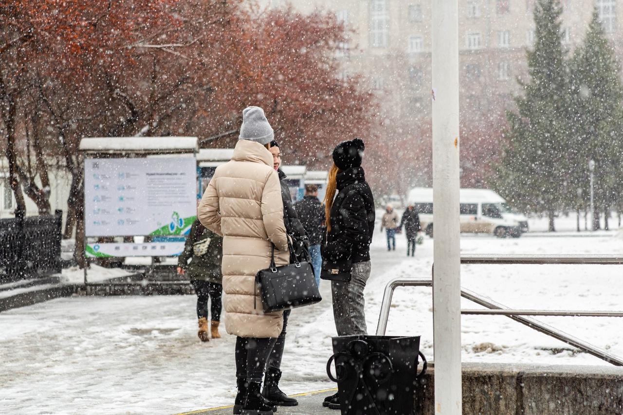 Сильные морозы в новосибирске. Похолодание в Новосибирске. Потепление в Москве. Новосибирск в ноябре. Резкое похолодание и снег.