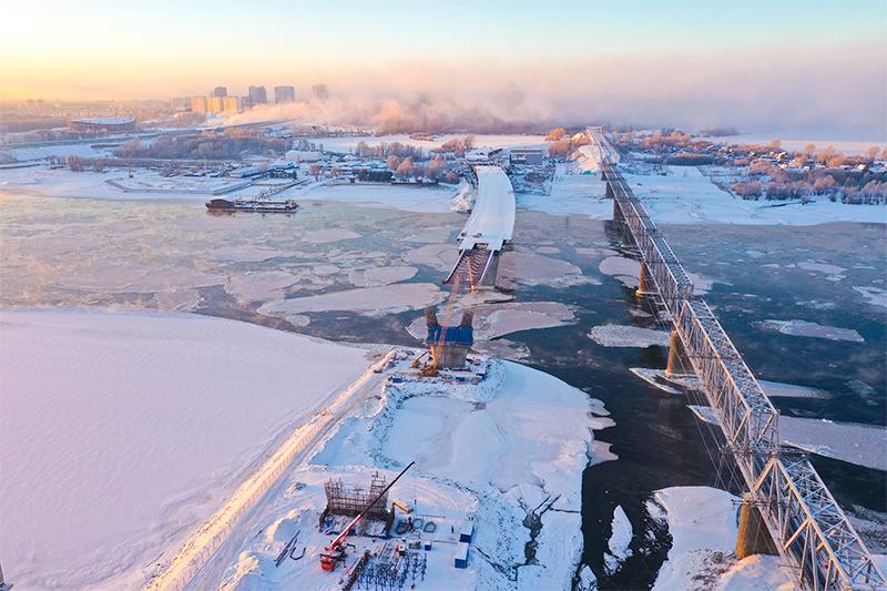 Фото Четвёртый мост в Новосибирске показали с высоты птичьего полёта 2